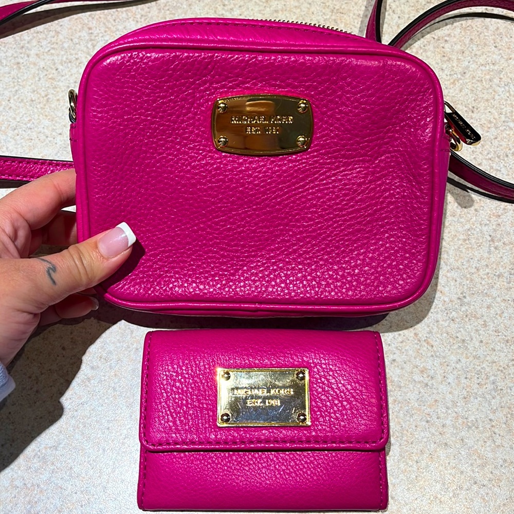 MK magenta purse and wallet set